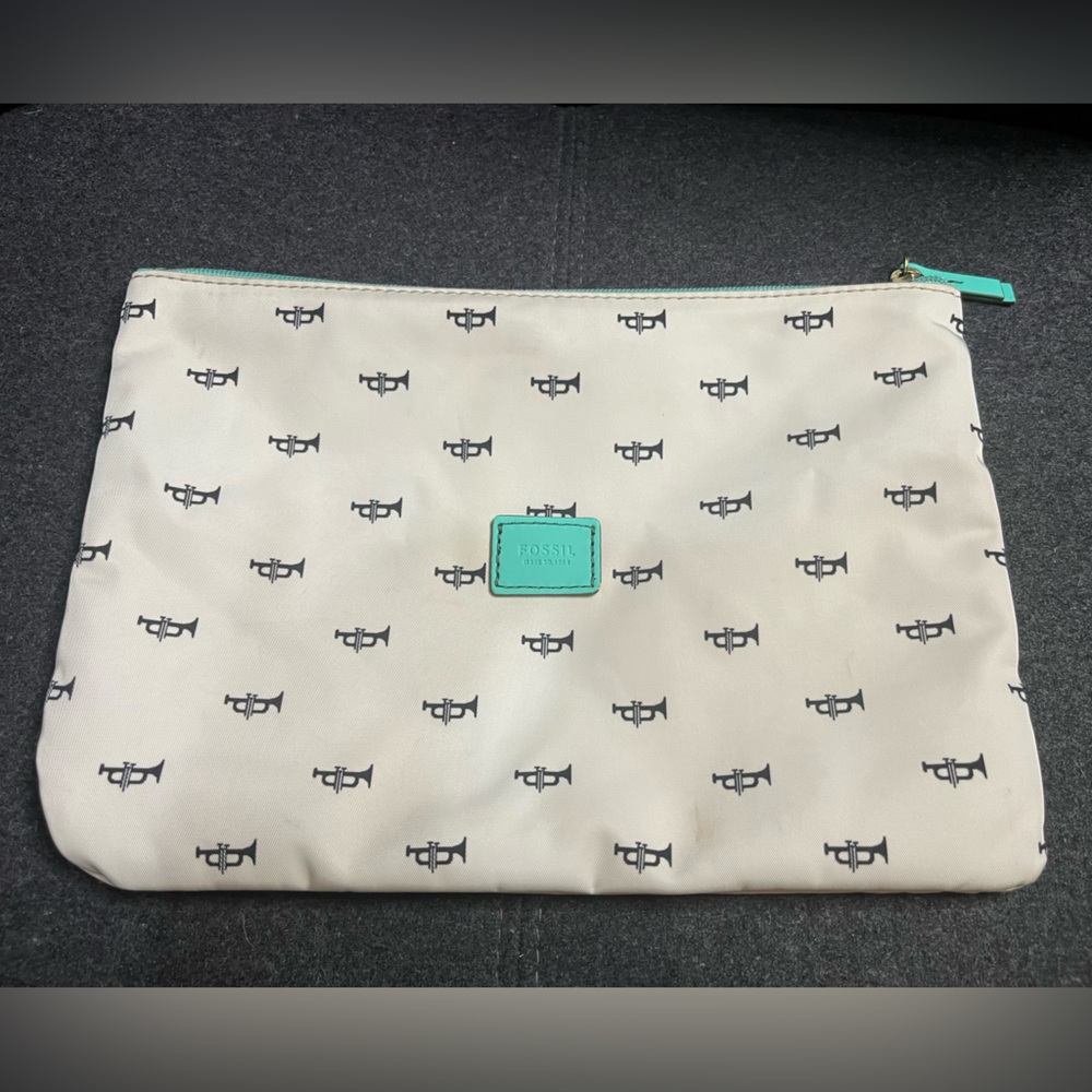 Fossil make up bag
